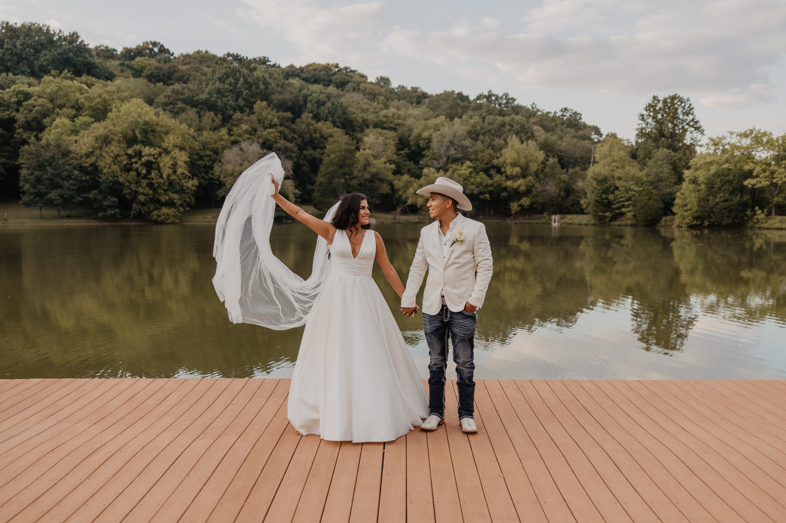 Cypress Barn at Miller Lake Wedding | Tennessee Wedding Photographer