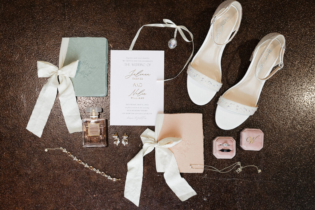 elegant wedding details