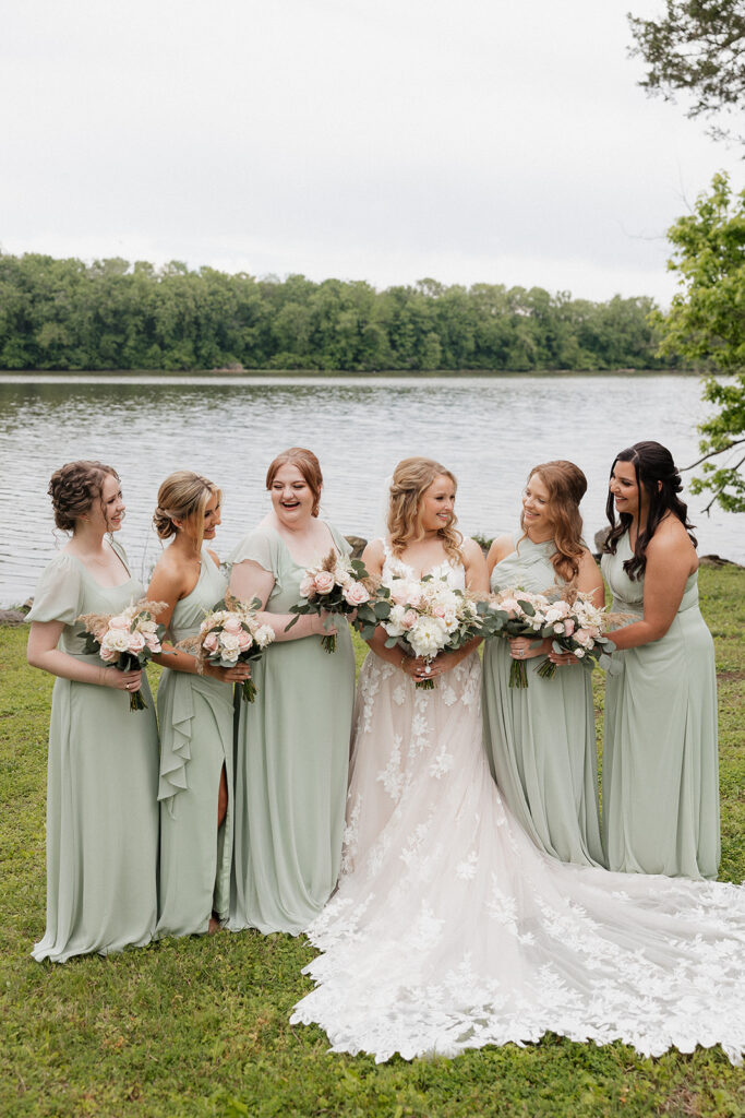 bride and her friends laughing 