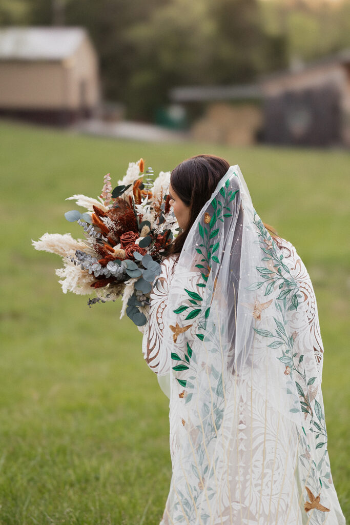 stunning veil the bride wore for her wedding