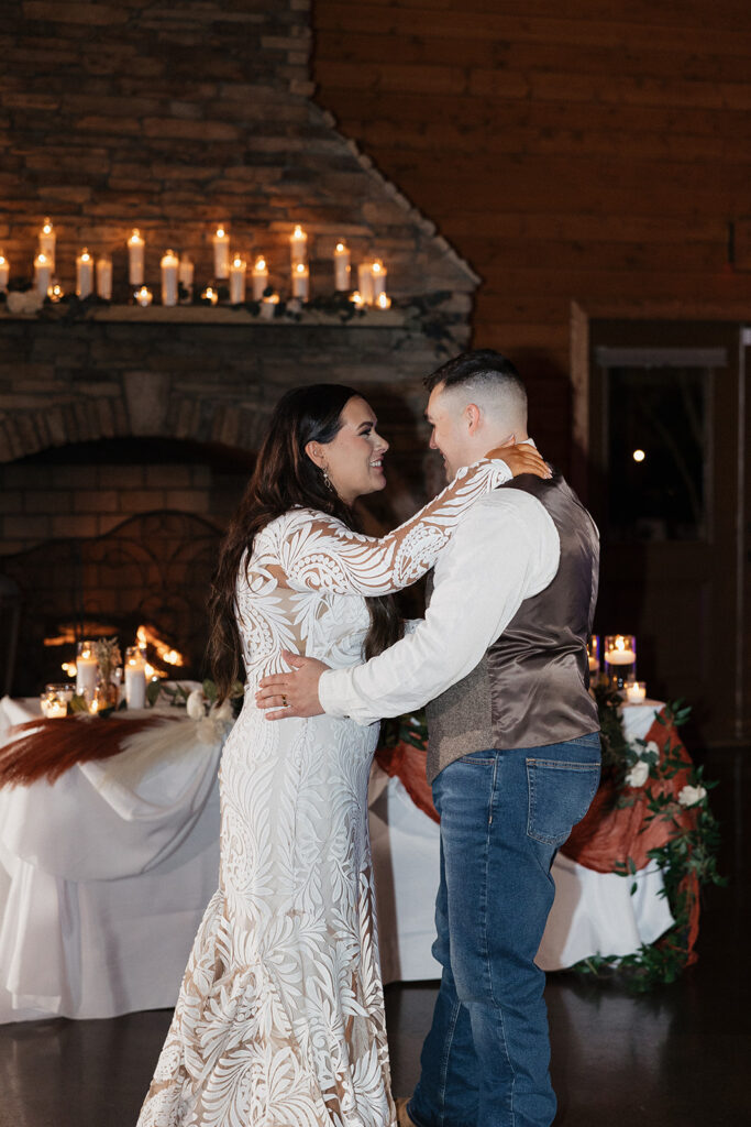 bride and groom first dance 