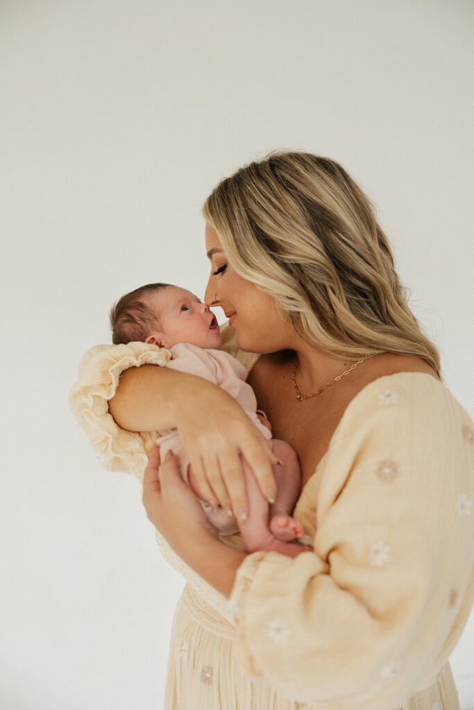 intimate newborn photoshoot