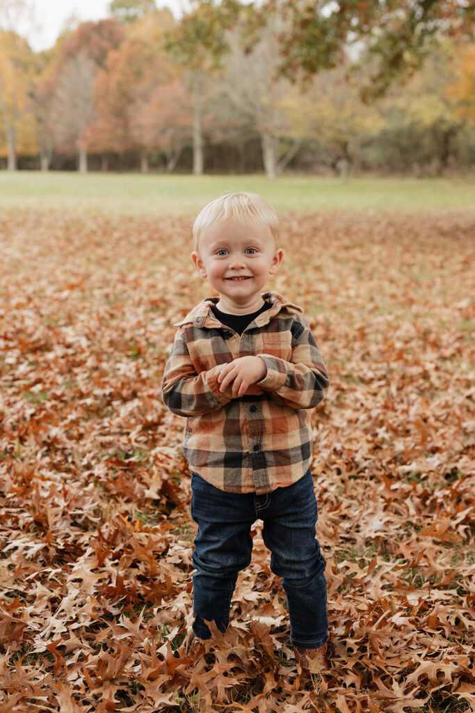 little boy at his family session in tennesse