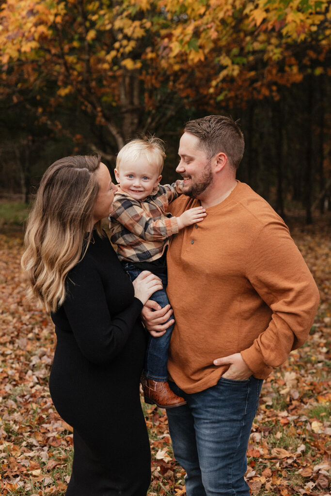 playful Fall Pregnancy Announcement in Tennessee