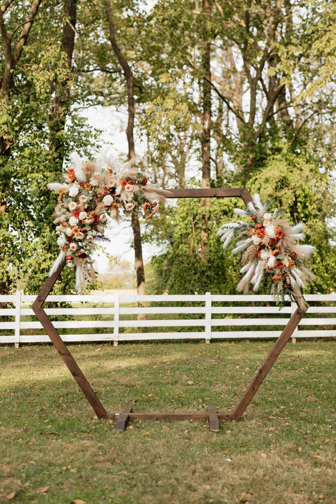 stunning ceremony details