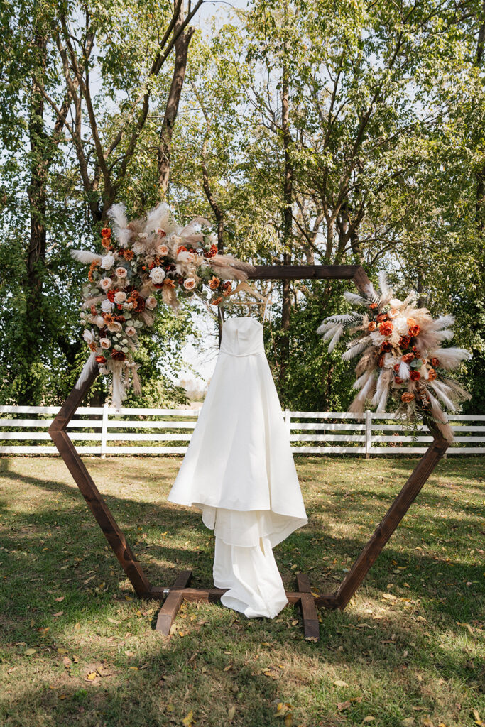 gorgeous and elegant wedding dress