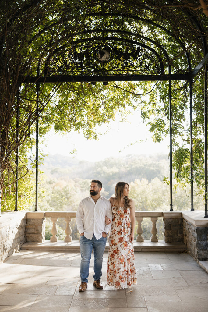 spring engagement session in nashville