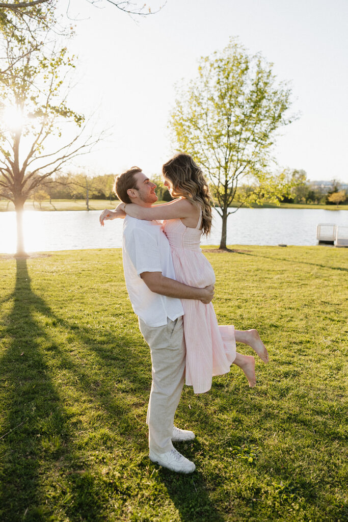 Sweet Summertime Romance: Selina & Jeff’s Harlinsdale Park Engagement Session