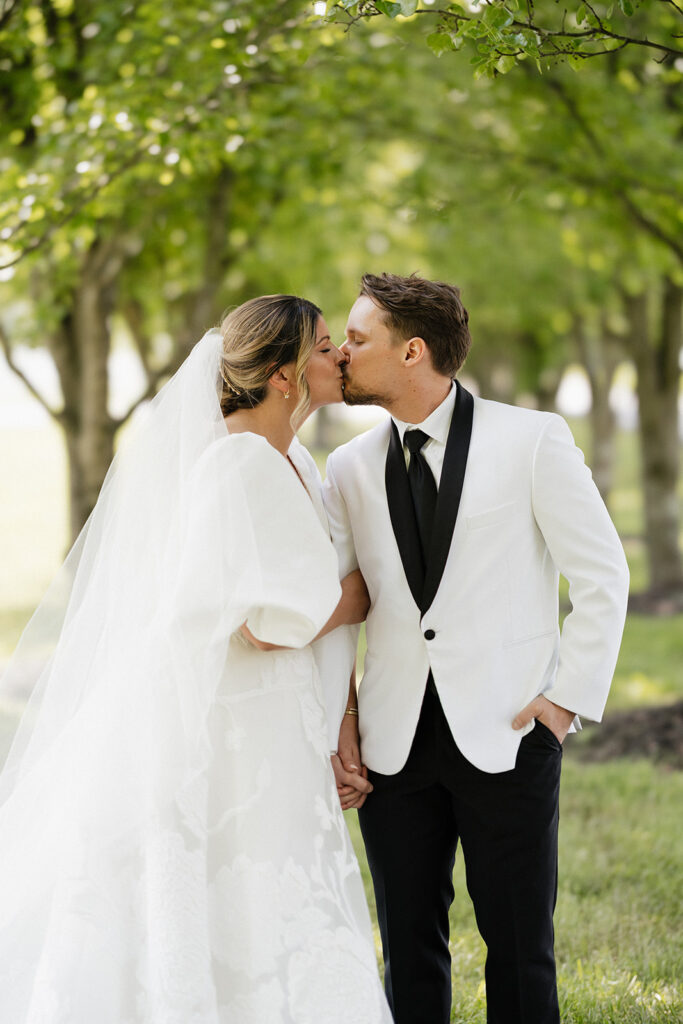 Why a Diamond Creek Farms Wedding Is the Move for Effortless, Elegant Vibes