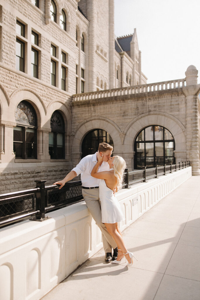picture of the couple kissing during their golden hour photoshoot