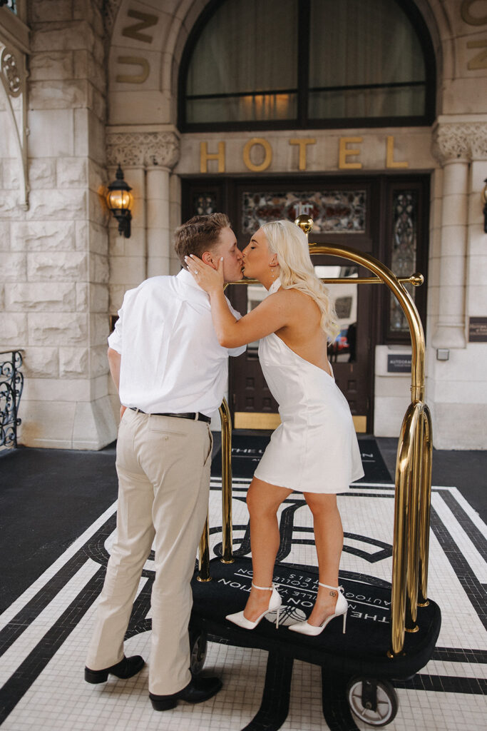 The Best Downtown Nashville Photo Locations (and When to Shoot to Avoid the Chaos)