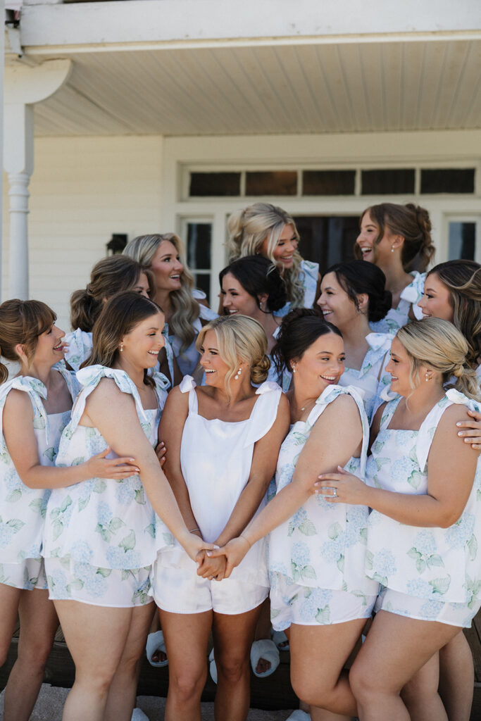 cute picture of the bride and her bridesmaids before the ceremony