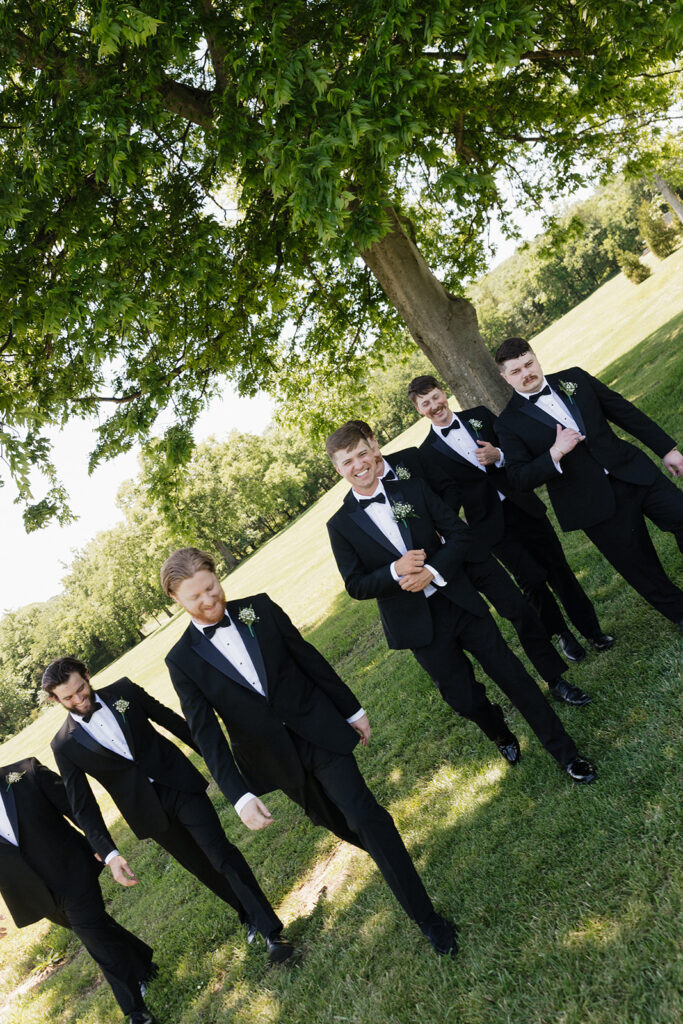 picture of the groom and his groomsmen 