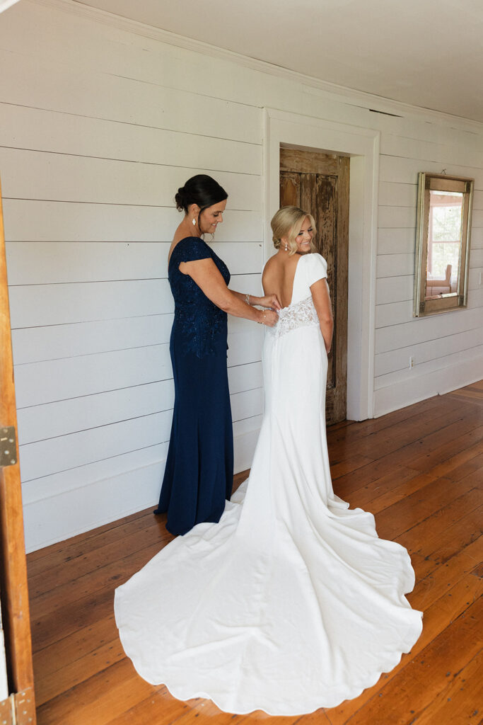 A Beautifully Laidback Grace Valley Farms Wedding for the Sweetest Couple